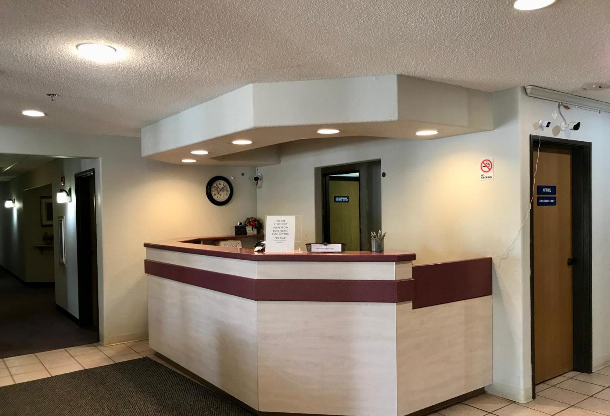 Chadron Inn & Suites المظهر الخارجي الصورة