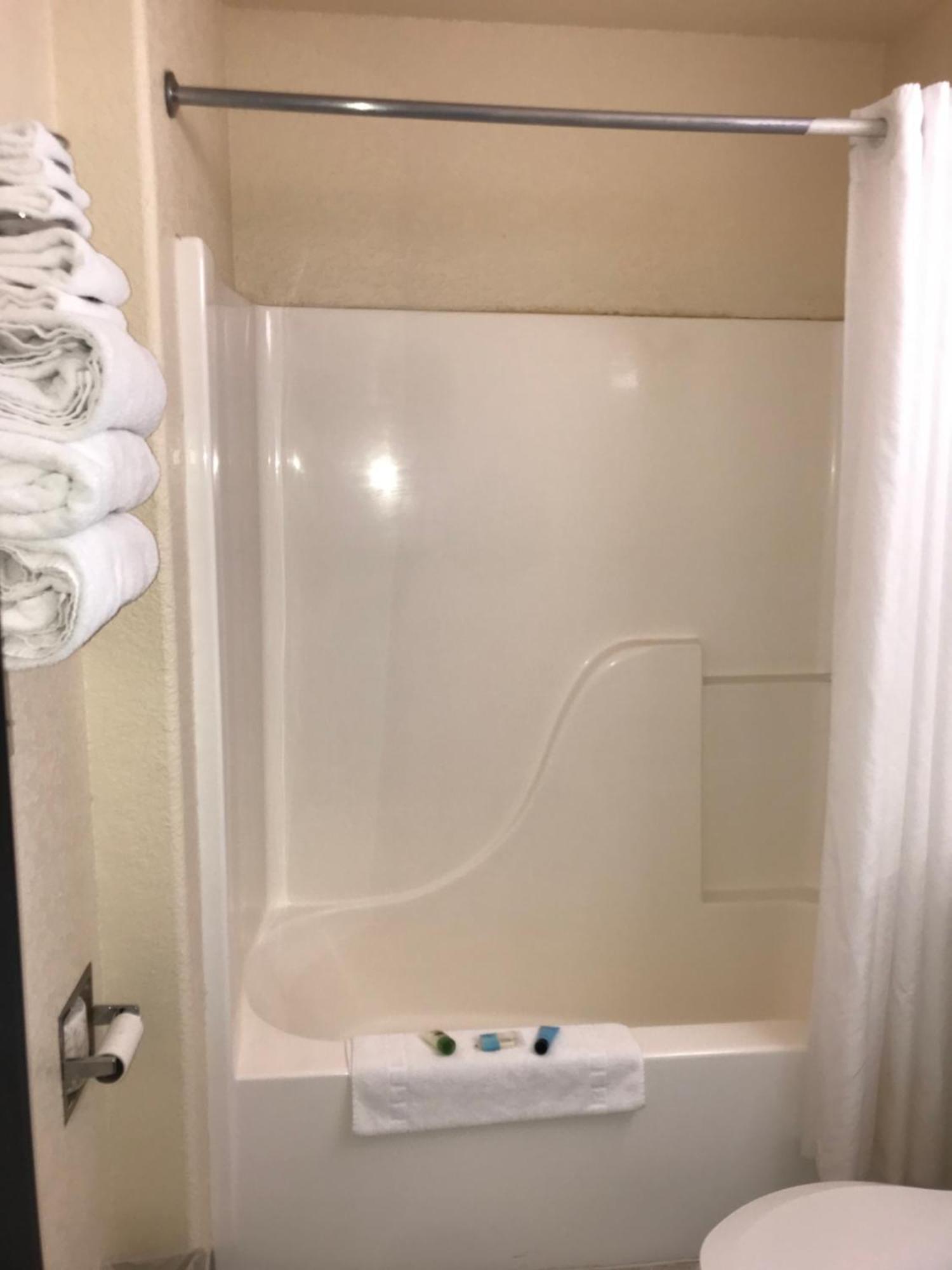 Chadron Inn & Suites المظهر الخارجي الصورة